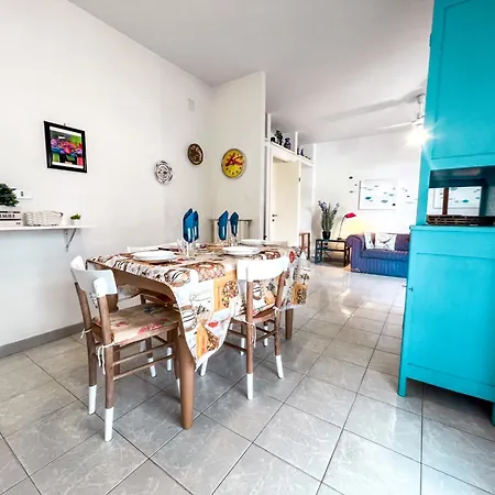 Apartment Riga A 2 Passi Dal Mare Rif A756