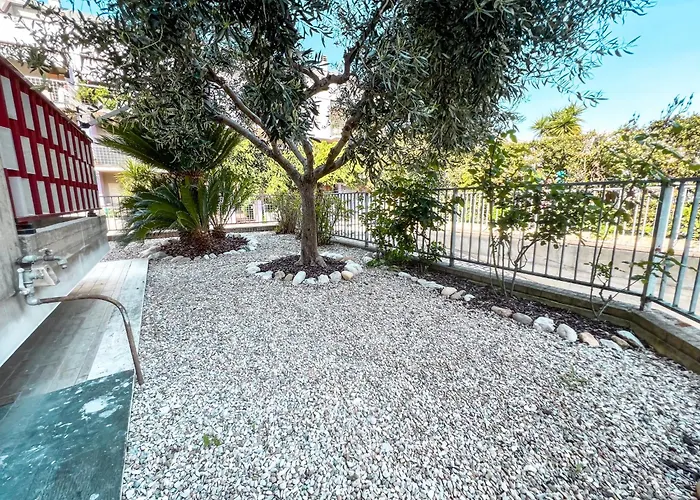 Riga Apartment, A 2 Passi Dal Mare Rif A756 *