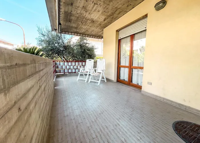 Riga Apartment, A 2 Passi Dal Mare Rif A756